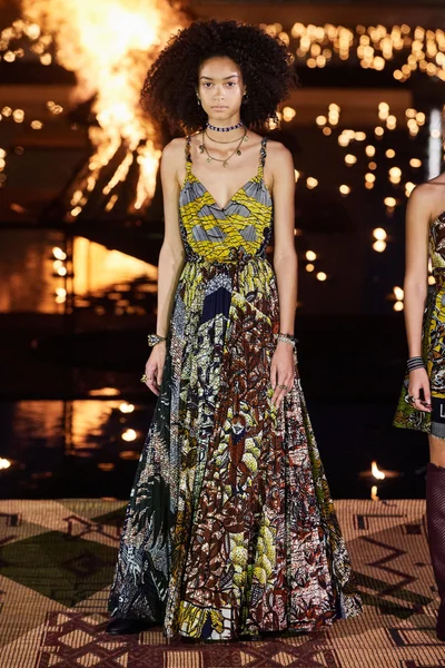Look 39